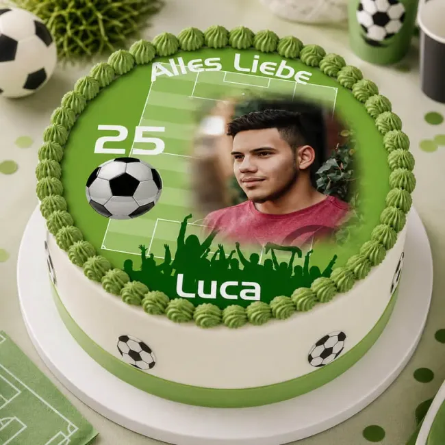 Runder Foto-Tortenaufleger Geburtstag für Fußballfans mit Spielfeld & Wunschzahl
