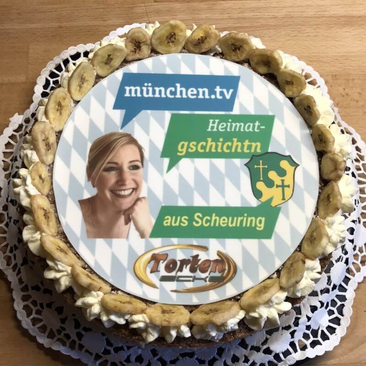 Rundes Tortenfoto aus Ihrem Wunschbild (inkl. Wunschtext-Option)
